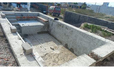 Construcción de piscinas a medida de hormigon armado