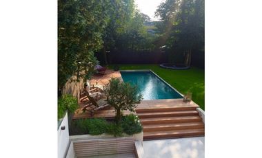 Construcción de piscinas a medida de hormigon armado