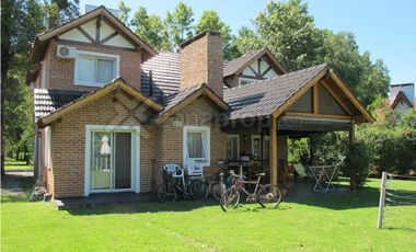 CASA A LA VENTA EN CLUB DE CAMPO ESTANCIA LA TRADICON