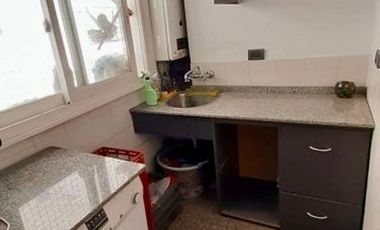 DEPTO 4 AMB EN LANUS OESTE SOBRE AV. H. YRIGOYEN