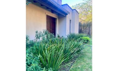 Casa Barrio Leconte Santa Ana