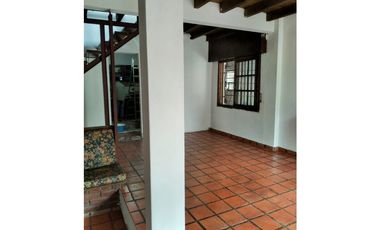 CASA EN VENTA ZEBALLOS