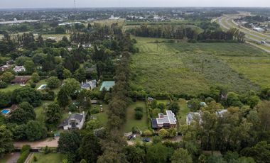 Terreno a la venta en hosteria sur calle el benteveo