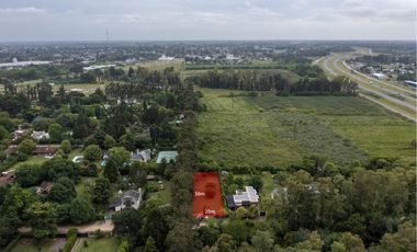Terreno a la venta en hosteria sur calle el benteveo