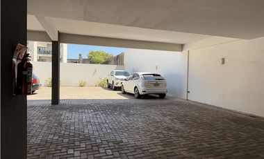 Departamento 2 ambientes en venta en lujan centro con balcón y cochera Av. humberto primo