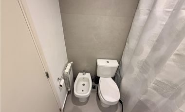 Departamento 2 ambientes en venta en lujan centro con balcón y cochera Av. humberto primo