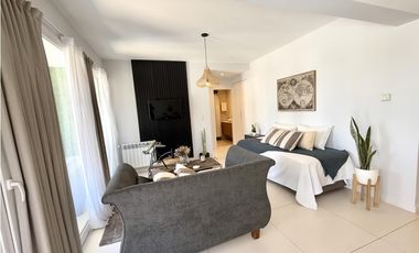 Departamento 2 ambientes en venta en lujan centro con balcón y cochera Av. humberto primo