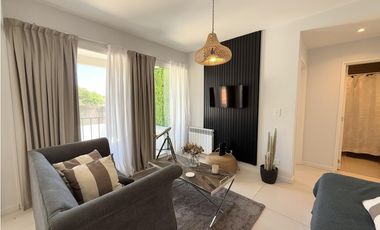 Departamento 2 ambientes en venta en lujan centro con balcón y cochera Av. humberto primo