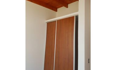 departamento duplex 3 ambientes en venta en lujan planta baja con patio y cochera apto credito