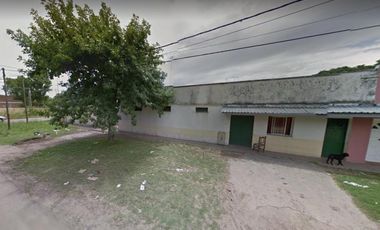 Casa y cuadra de panaderia a reciclar a la venta en lujan
