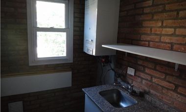 casa a la venta en lujan calle padre varela esquina italia plazoleta rosario