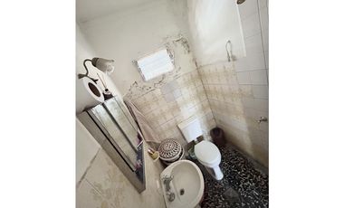 casa a la venta en lujan calle libertad esquina la paz