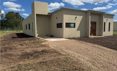 Casa a la venta en Barrio cerrado Los Juncos lote Q7