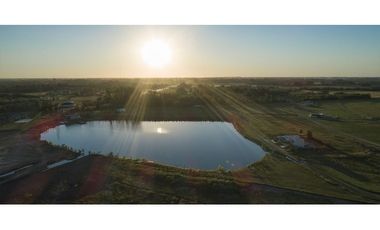 Casa a la venta en Barrio cerrado Los Juncos lote Q7