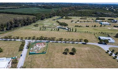 Casa de 5 ambientes a estrenar en venta en everlinks Golf