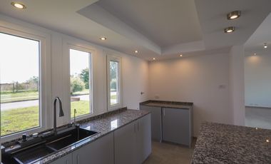 casa a estrenar en venta en club de campo Harás san pablo General Rodriguez