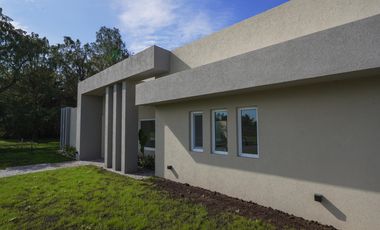 casa a estrenar en venta en club de campo Harás san pablo General Rodriguez