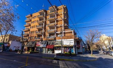 departamento 2 ambientes en venta en lujan centro con terraza Lavalle y mariano moreno