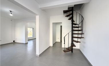 Local a estrenar en venta en lujan centro