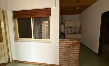 casa de 3 ambientes en venta en lujan