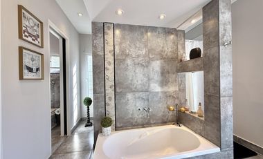 casa en venta en lujan las casuarinas