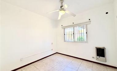 Departamento 3 ambientes en sarmiento 660 centro planta baja