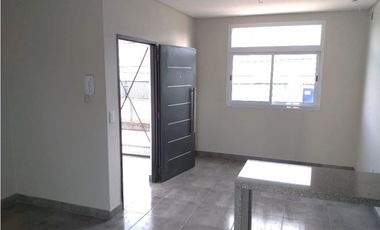 departamento 2 ambientes en venta en lujan centro con balcón sin expensas