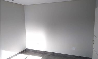 departamento 2 ambientes en venta en lujan centro con balcón sin expensas