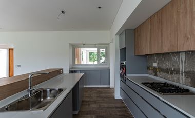 Casa a estrenar la venta en barrio cerrado La Concepcion country club