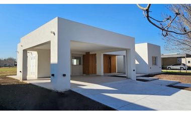 Casa a estrenar la venta en barrio cerrado La Concepcion country club