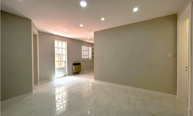 Departamento 4 ambientes en venta en lujan centro planta baja con patio