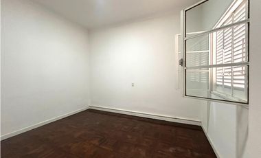 Departamento 4 ambientes en venta en lujan centro planta baja con patio