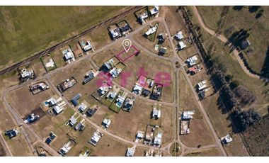 Terreno central en  venta en barrio cerrado los juncos J12