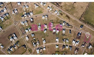 Terreno central  en venta en barrio cerrado los juncos L22