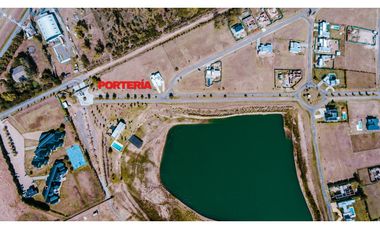 Terreno central  en venta en barrio cerrado los juncos L22