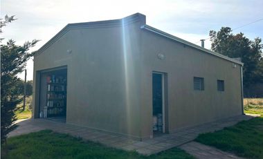 Casa quinta de 1 hectarea a la venta en mercedes