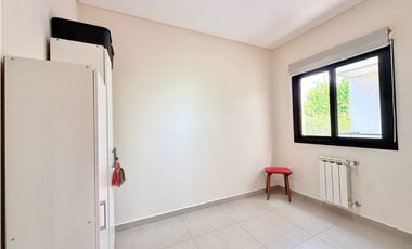 departamento 3 ambientes moderno en venta en lujan centro con cochera apto credito 25 de mayo 1079
