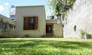 Casa de 3 ambientes en venta en lujan apto credito