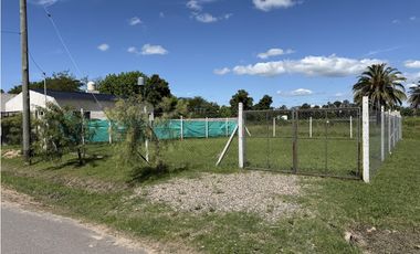 terreno en venta en lujan con fondo a espacio verde