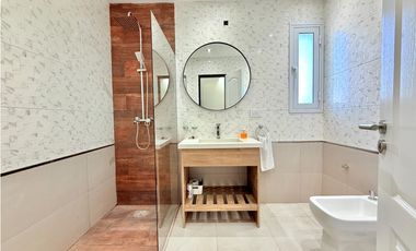 departamento a estrenar 2 ambientes en venta en lujan centro con patio y cochera