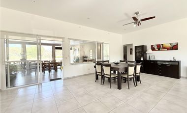 Casa en venta en barrio cerrado lomas de san antonio lujan