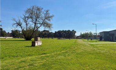 Terreno en venta en lujan barrio abierto sin expensas con gas natural sobre ruta 7 zona de quintas