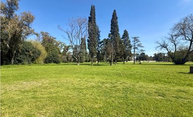 Terreno en venta en lujan barrio abierto sin expensas con gas natural sobre ruta 7 zona de quintas