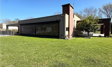 casa en venta de 3 ambientes con pileta y fondo a espacio verde en haras san pablo UF  118