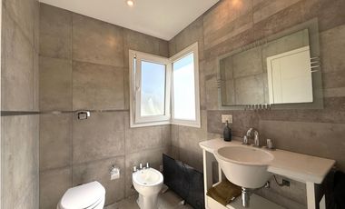 casa en venta de 3 ambientes con pileta y fondo a espacio verde en haras san pablo UF  118