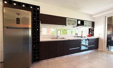 casa en venta de 3 ambientes con pileta y fondo a espacio verde en haras san pablo UF  118