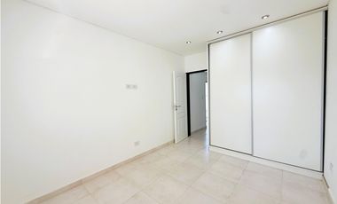 departamento a estrenar 3 ambientes en venta en lujan  planta baja con patio y cochera sin expensas