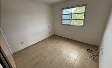Alquiler anual de departamento con cochera
