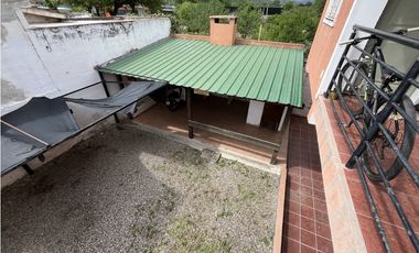 Alquiler anual de departamento con cochera