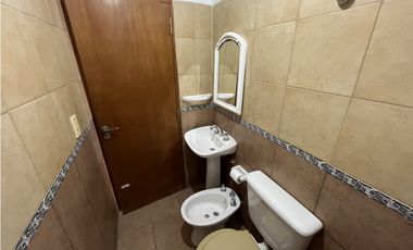 Alquiler anual de departamento con cochera